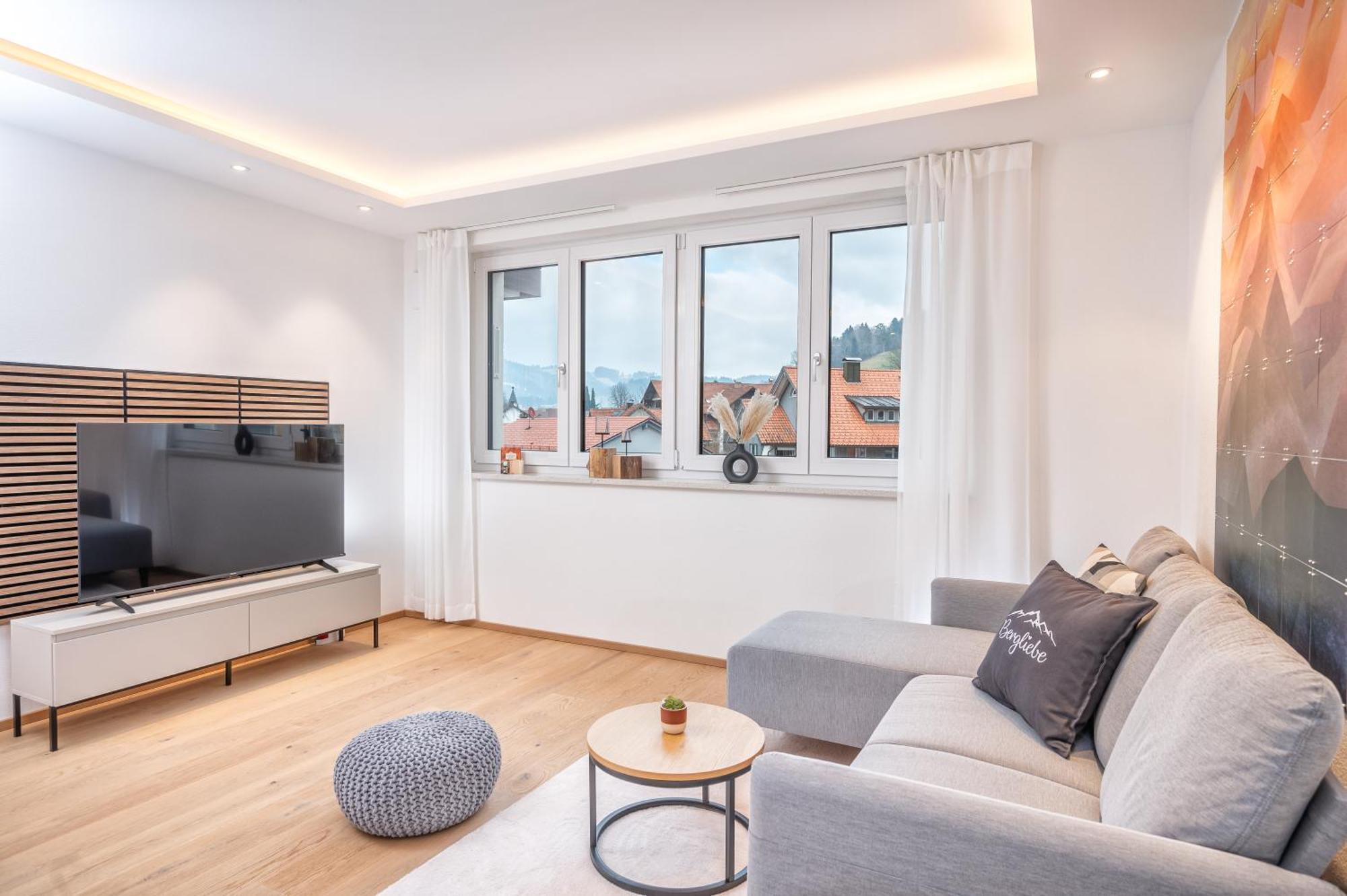 Zirbenruhe: Zentral & Modern Mit Naturflair Appartement *